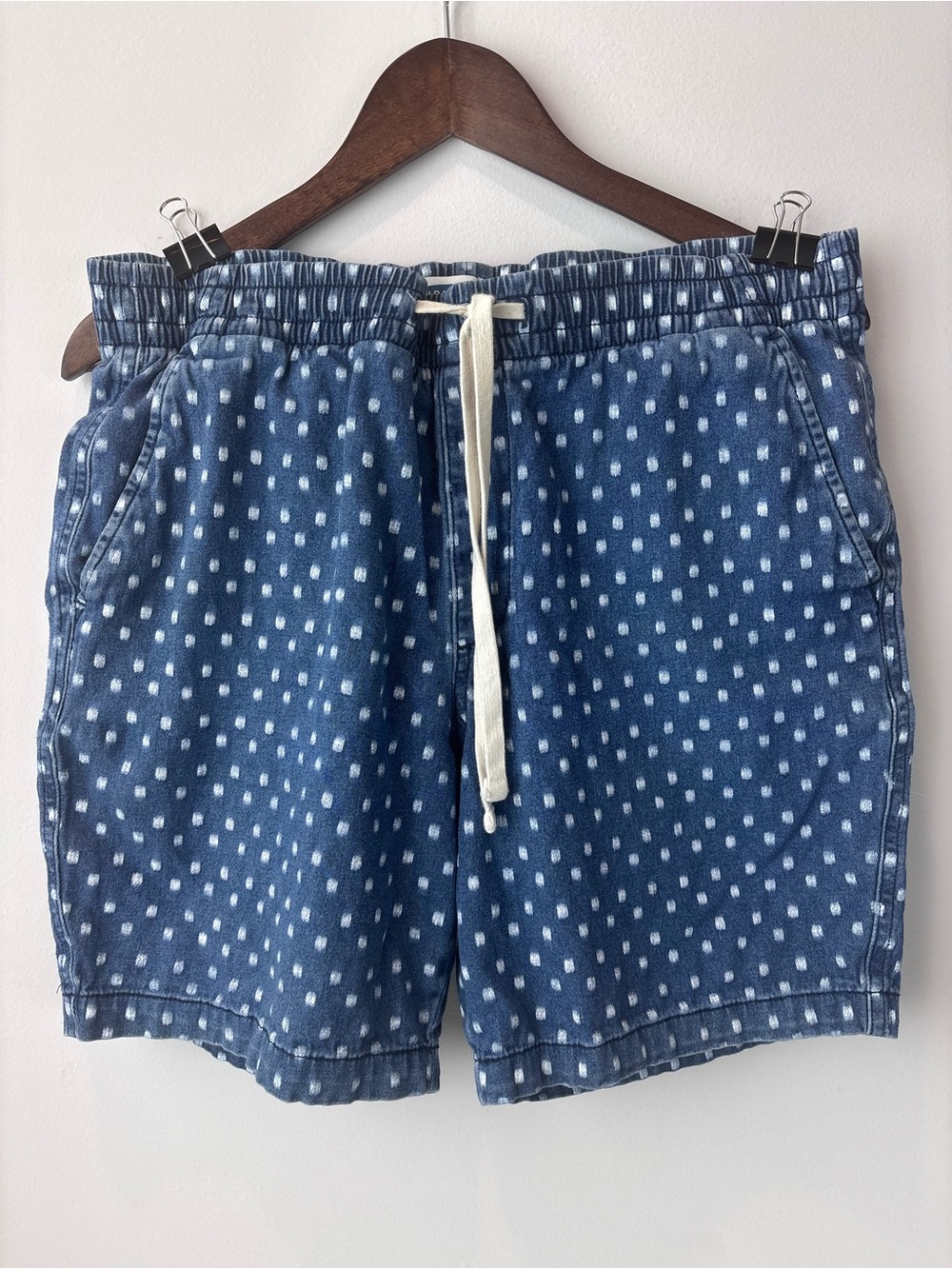 Old Navy Men’s Size S Blue Denim-Style Drawstring Shorts White Dots